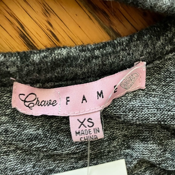 Crave Fame super cute sweater top thin - Picture 3 of 4